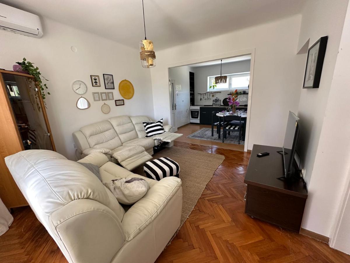Cosy Family Apartment Marina Kastela Near Airport Luaran gambar