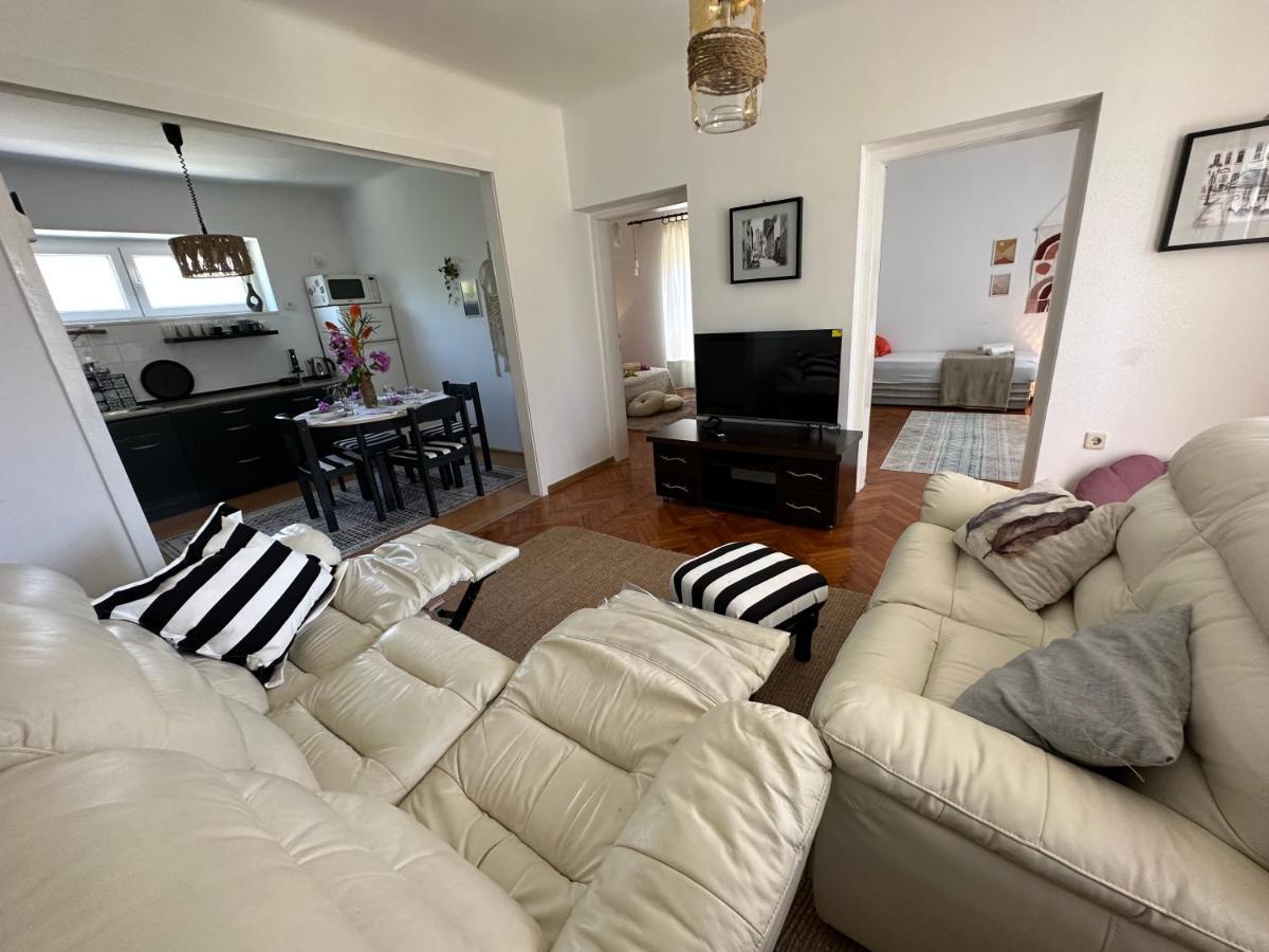 Cosy Family Apartment Marina Kastela Near Airport Luaran gambar